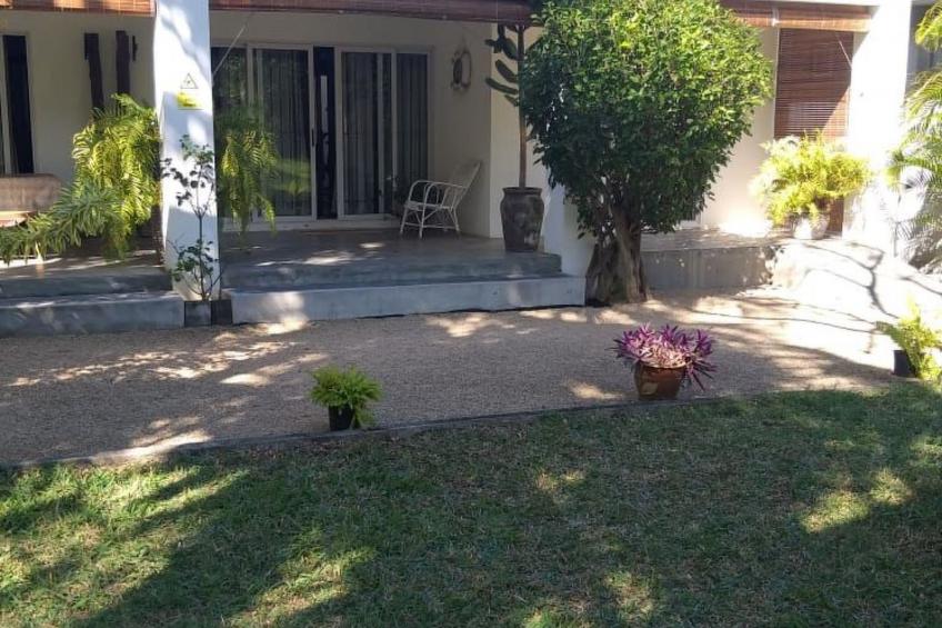 in Roches Noires mit Großem Garten - foto 7