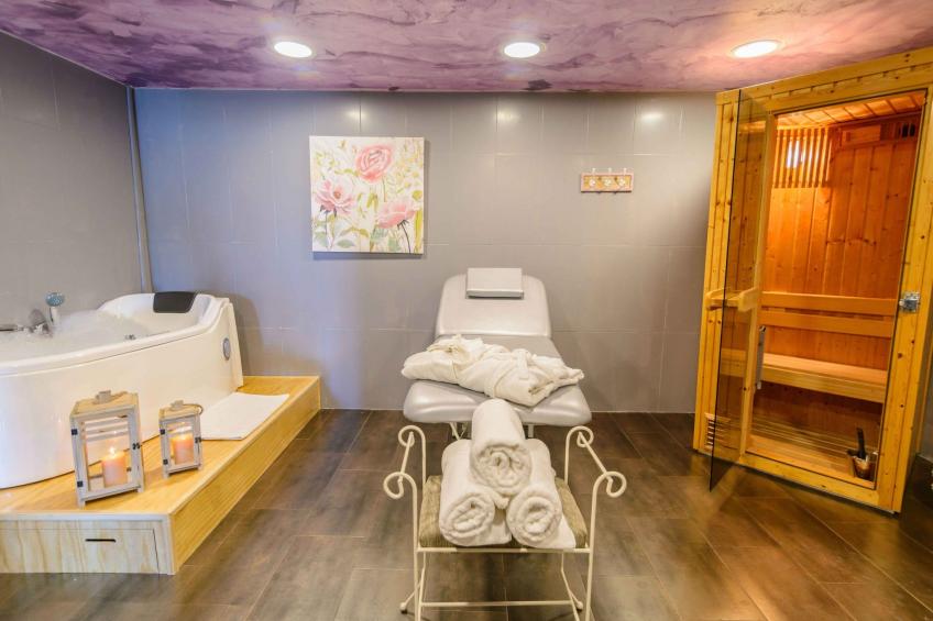 Spa-Spielzimmer mit Außen-Whirlpool und Schwimmbad - foto 26