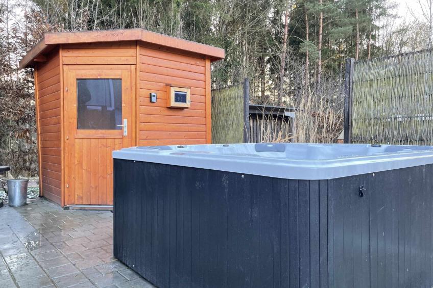 Schönes Ferienhaus in Wackersdorf mit Whirlpool und Terrasse - foto 10