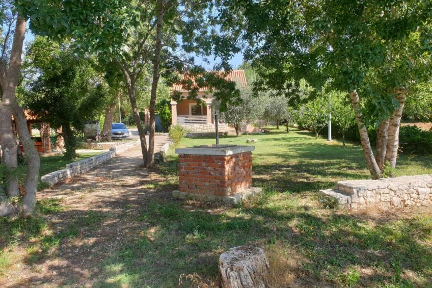 Am Fluss gelegenes Haus mit Galerieschlafplätzen - foto 8