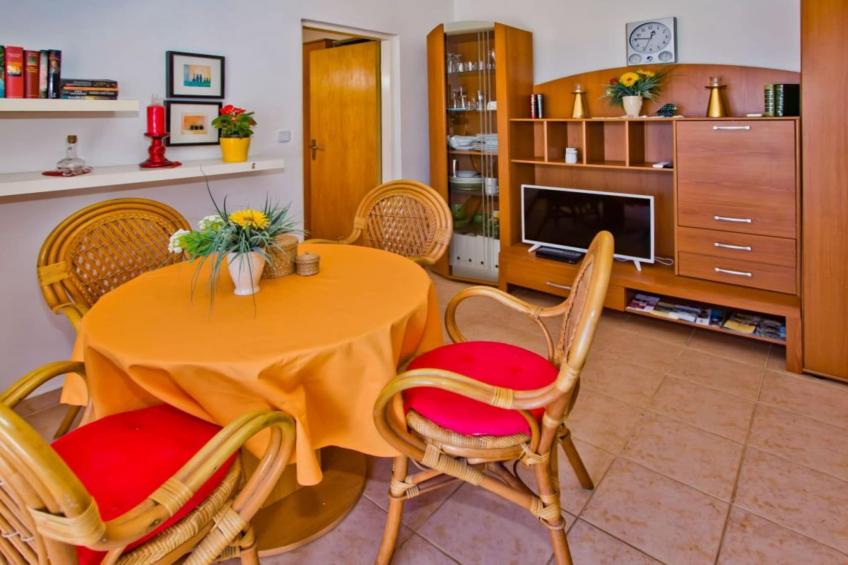 Charming and Sunny Hvar Apartments - One Bedroom Apartment with Balcony (owner 6) - foto 2