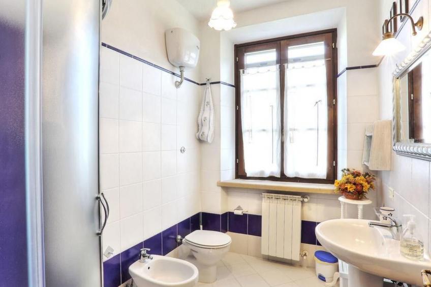 in Pomarance mit Großem gemeinsamem Pool - foto 16