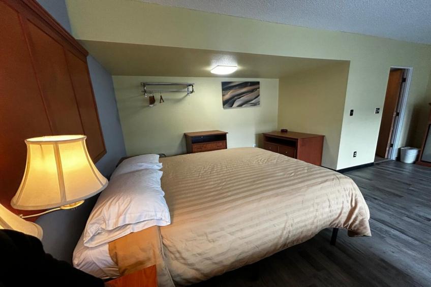 King Bed Non-Smoking - foto 9