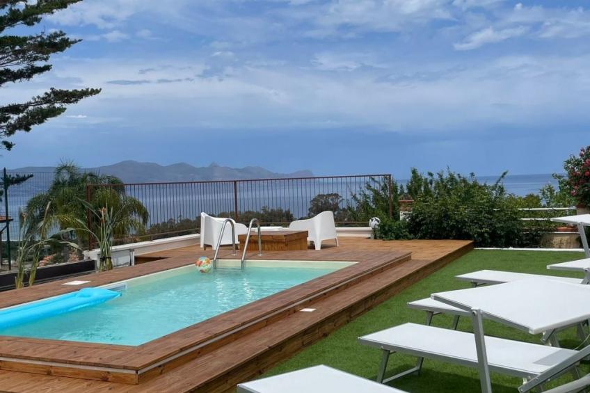 Villa Panorama del Golfo mit privatem Pool und Grillplatz