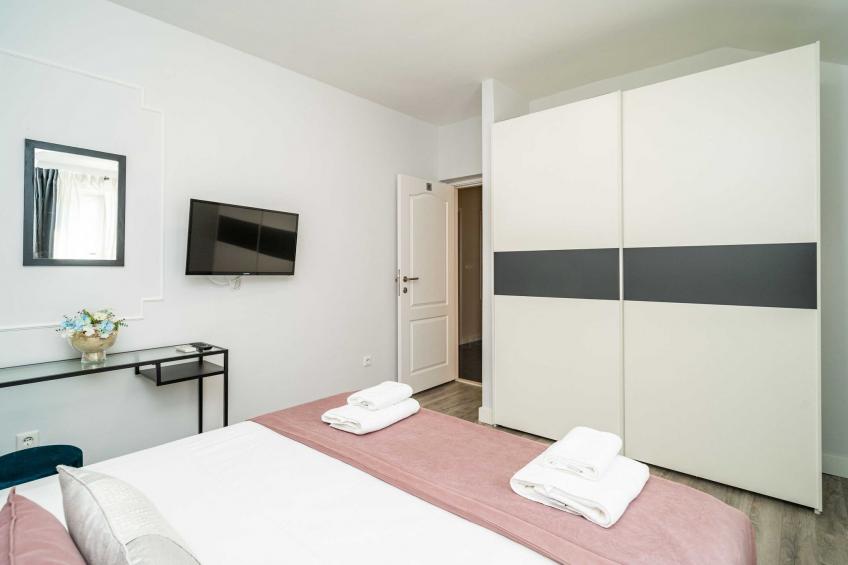 Holiday Home Trojković- Four Bedroom Holiday Home with Terrace and Swimming Pool - foto 54