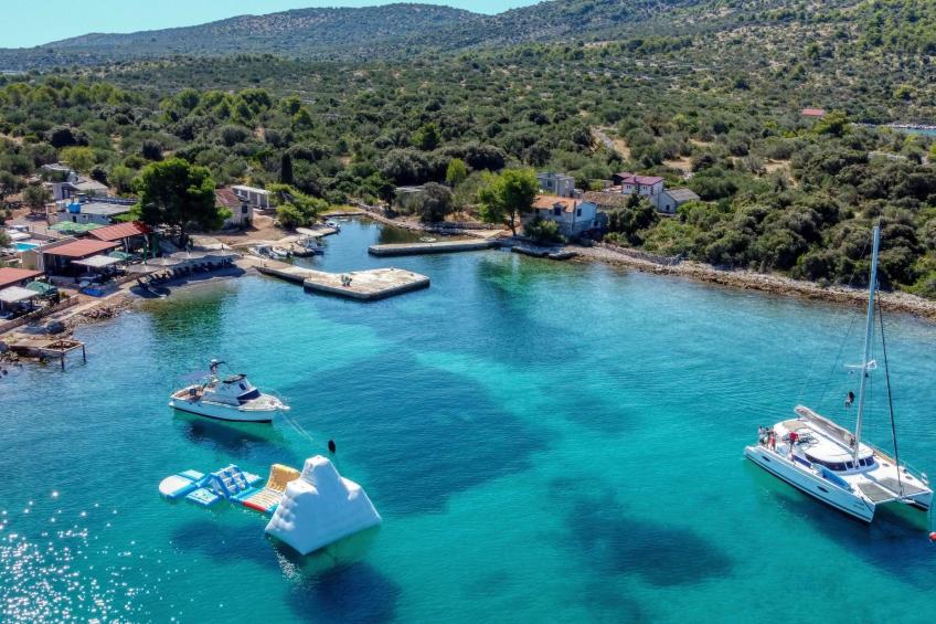 Strandhaus Hela - Ferienanlage Bain, Žut - Kornati - foto 3