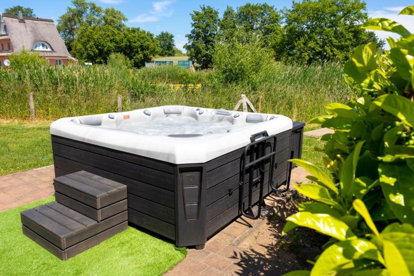 Strandnahes Reethaus Elefant mit Außenwhirlpool - foto 16