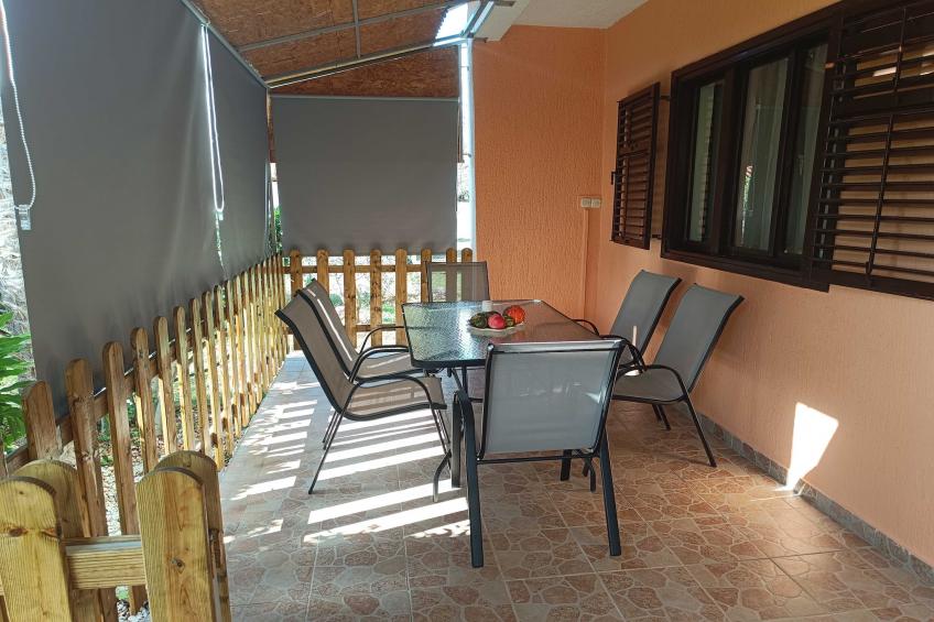 Holiday Home Višnja - Two Bedroom Holiday Home with Terrace - foto 17