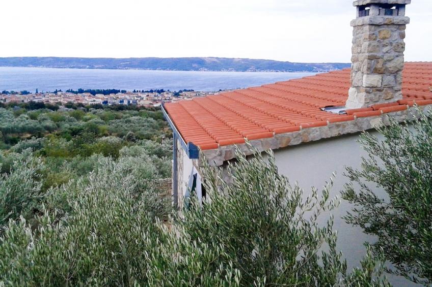 in Kaštel Lukšić mit großer Terrasse und Bergblick - foto 40