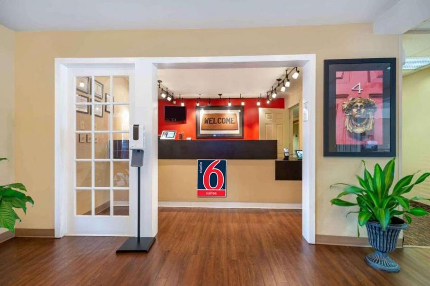 1 QUEEN BED | SUITE, NSMK, KITCHEN - foto 4