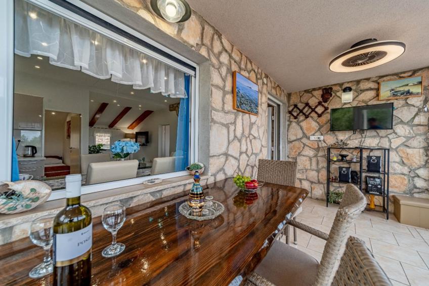 Stone House Blaca - Two Bedroom Stone House with Terrace and Sea View - foto 17