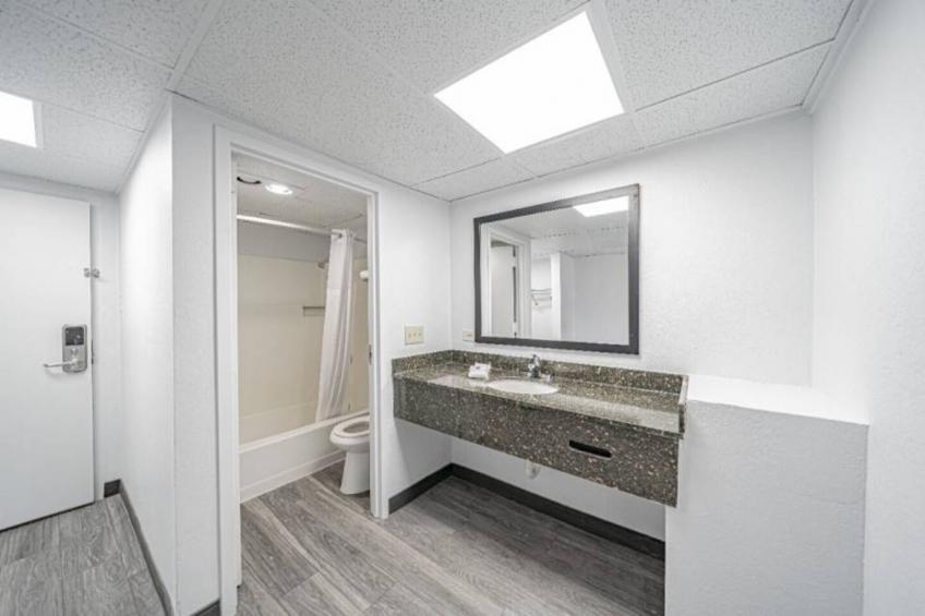 1 King Bed  Suite Non-Smoking Kitchen - foto 44