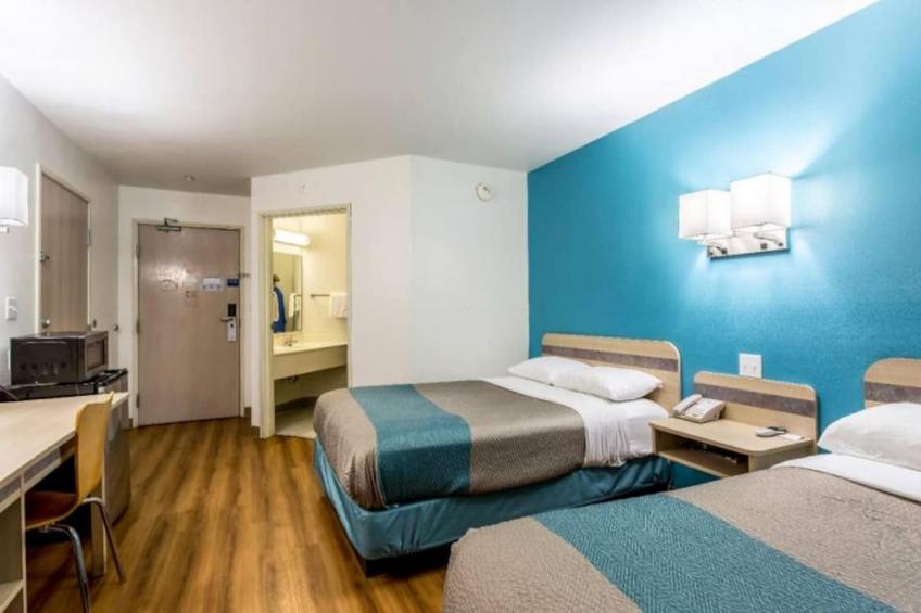 2 Full Beds  Smoking - foto 19
