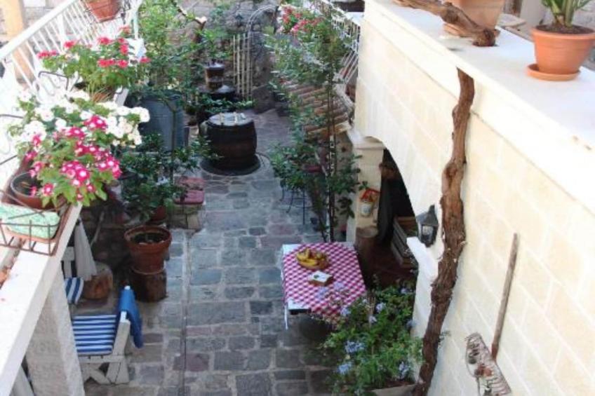 Quaint & Affordable Stay in Budva Traditional Stone House - Comfort Double Room 4 - foto 6