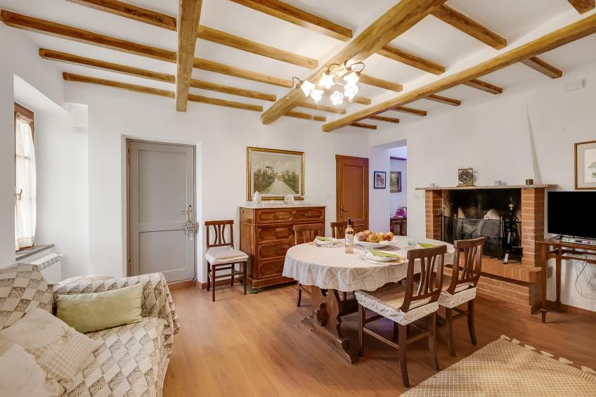 One Bedroom Apt With Pool And Garden