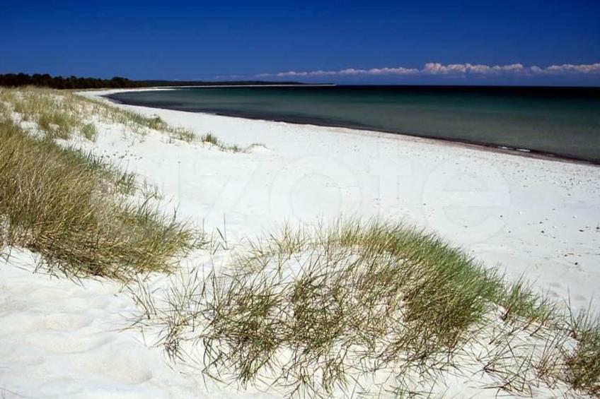 Holzhaus mit Terrasse, direkt an einer Bucht - foto 25
