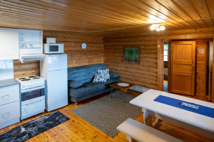 Kalliorinne, lomaässä - foto 26