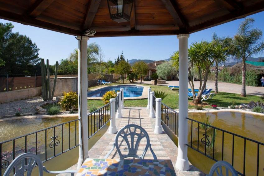 Finca mit Tennisplatz und Schwimmbad - foto 11