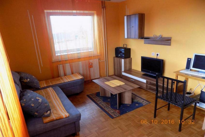 Comfortable Zreče Apartment with Playground and Private Parking, Ideal for Families - One Bedroom Apartment - foto 2