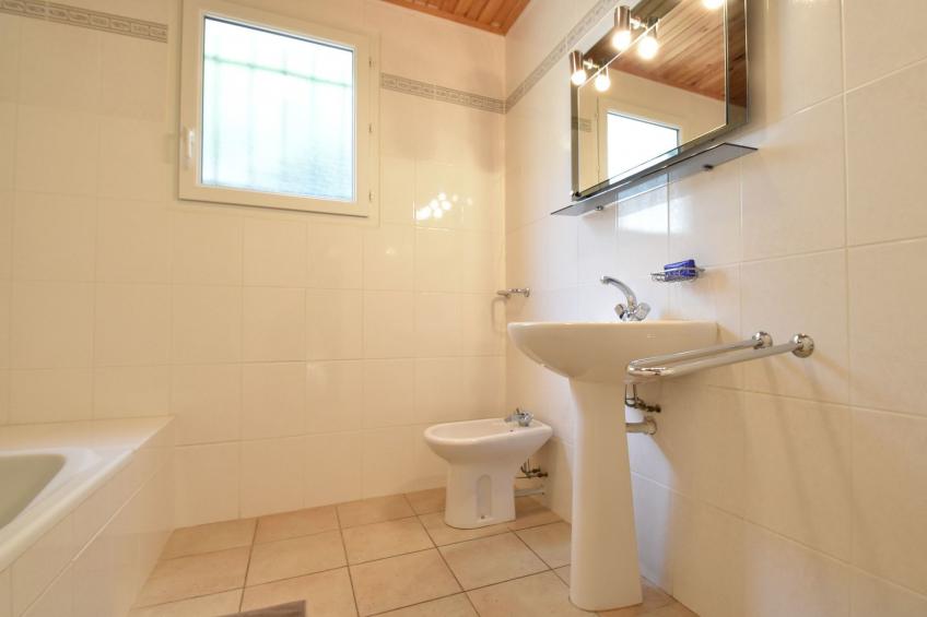 Schönes Ferienhaus mit eigenem Pool - foto 14