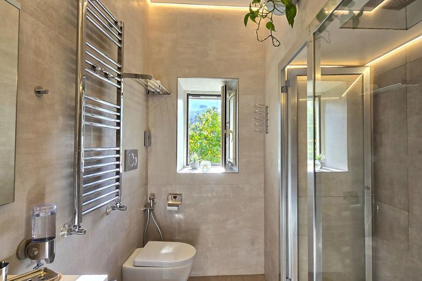 Familienwohnung mit Privatparkplatz - foto 33