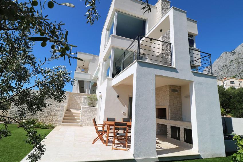 Moderne Villa mit Infinity-Pool im Bergdorf Veliko Brdo - foto 13