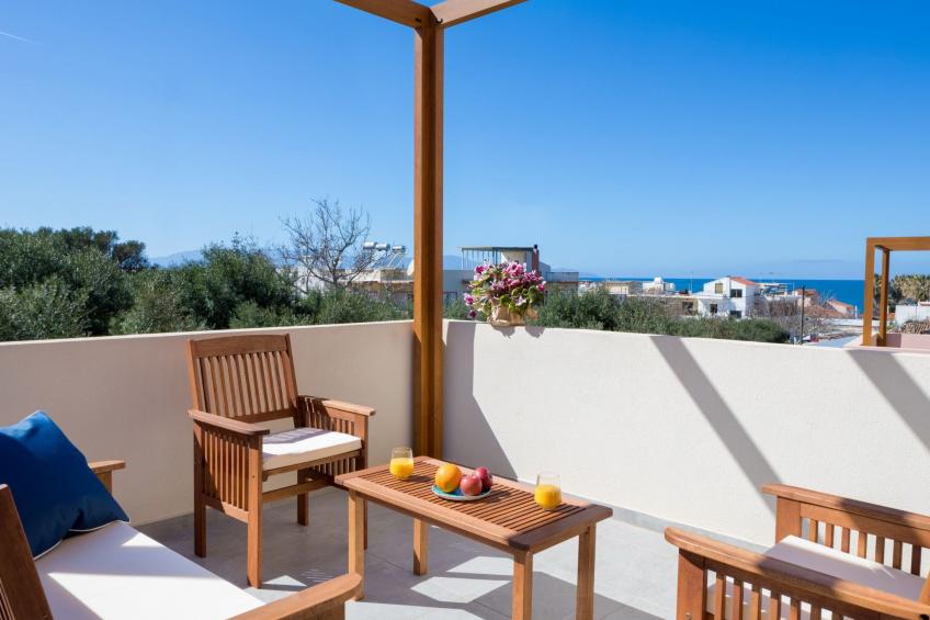 Haus in Agia Marina mit Außenpool - foto 13