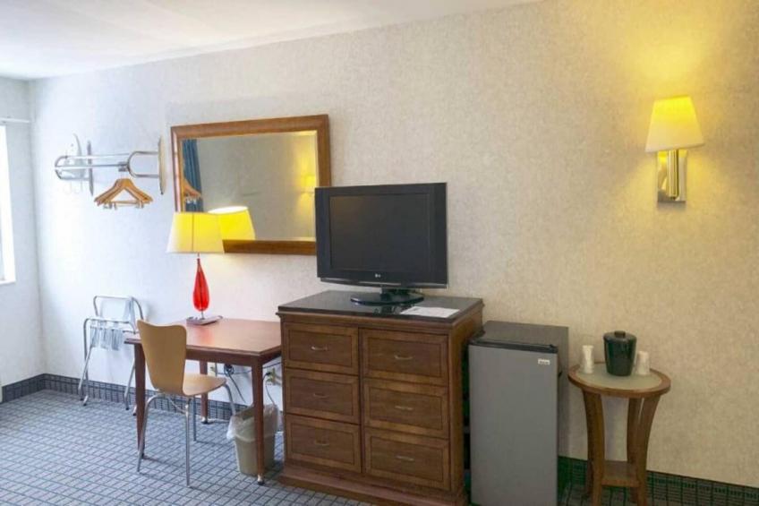 2 Full Beds  Non-Smoking - foto 16