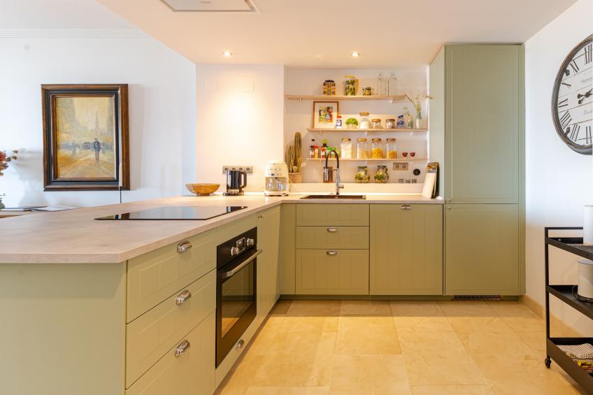 3-Bedroom Apartment with Sea & Mountain Views - foto 4