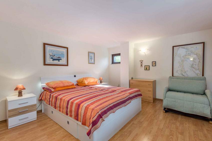 Holiday apartment Rubesa Quiet by the sea, surrounded by greenery, parking, mineral zone - BF-7ZY6T - foto 18