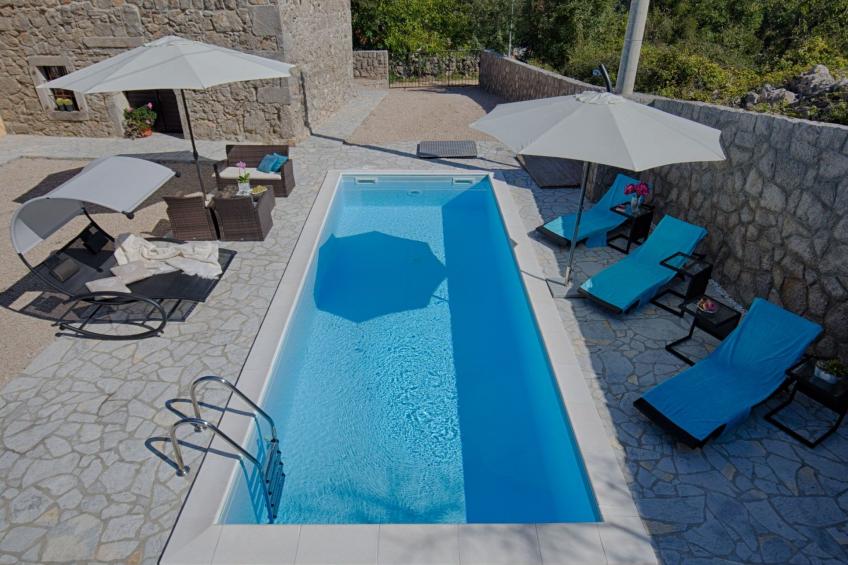 Luxuriöse Villa mit Pool, großem mediterranen Garten und Kinderspielplatz. - foto 6