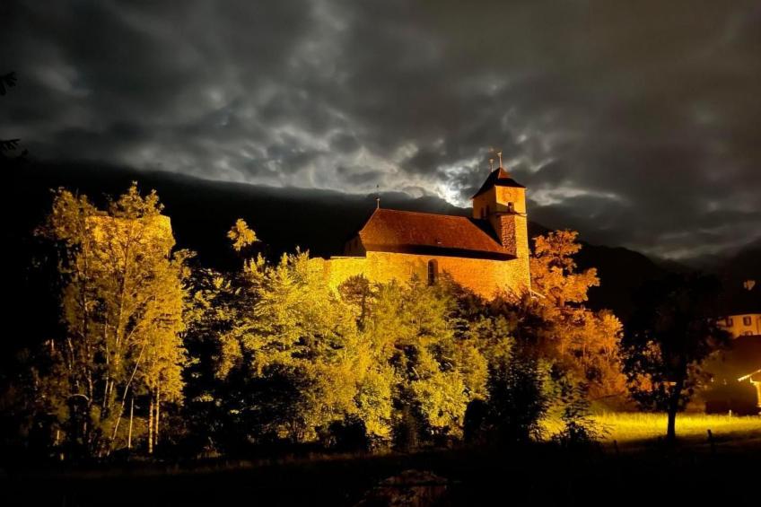 Chalet-Hausteil mit Garten im Dorfkern - foto 22