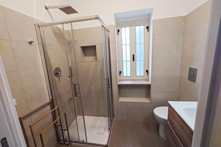 Quadrilocale in villa con piscina - foto 6