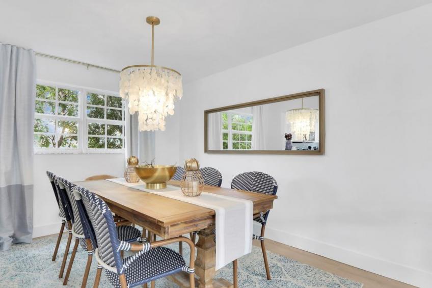 Schönes Stadthaus, nur wenige Schritte vom Strand entfernt - foto 7