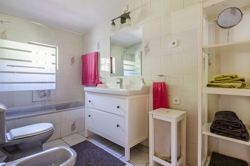 Hundefreundliches Ferienhaus mit privatem Pool - foto 8