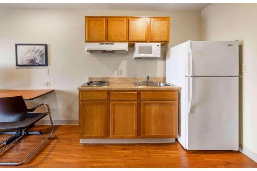 2 Full Beds  Smoking Kitchen - foto 2