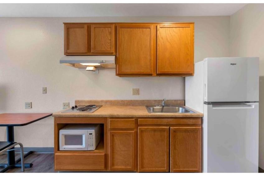 2 Full Beds  Non-Smoking Kitchen - foto 3
