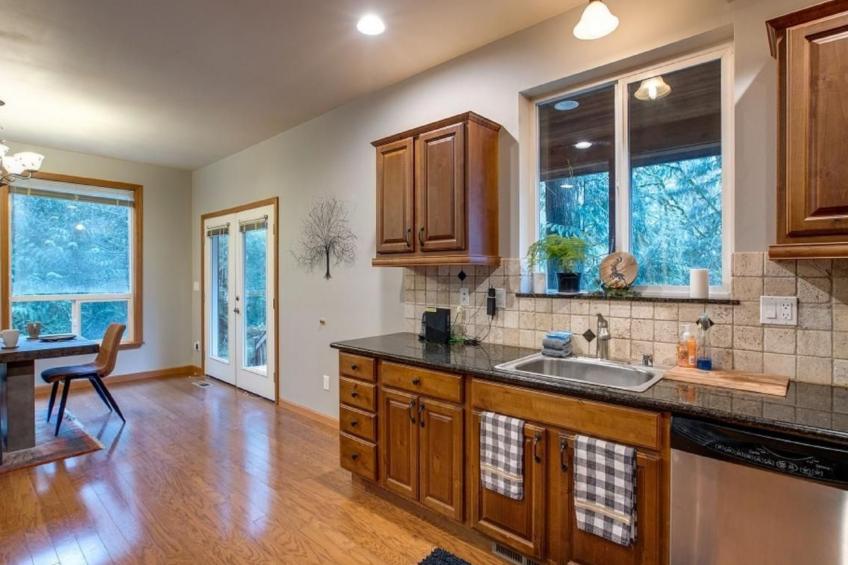 County Home Cabin mit Wi-Fi und Kamin - foto 13