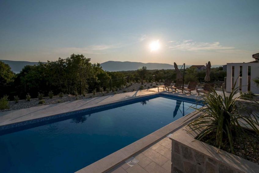 Villa met zwembad en airconditioning - BF-8W6RM - foto 3