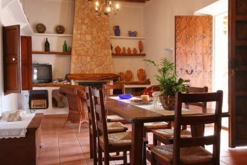 Renoviertes Ferienhaus in Sant Carles De Peralta mit Eigenem Pool - foto 3