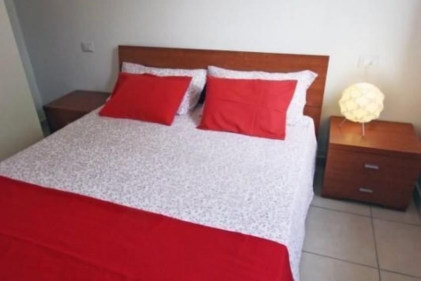 Villa zur alleinigen Nutzung mit 4 Wohnungen - foto 11