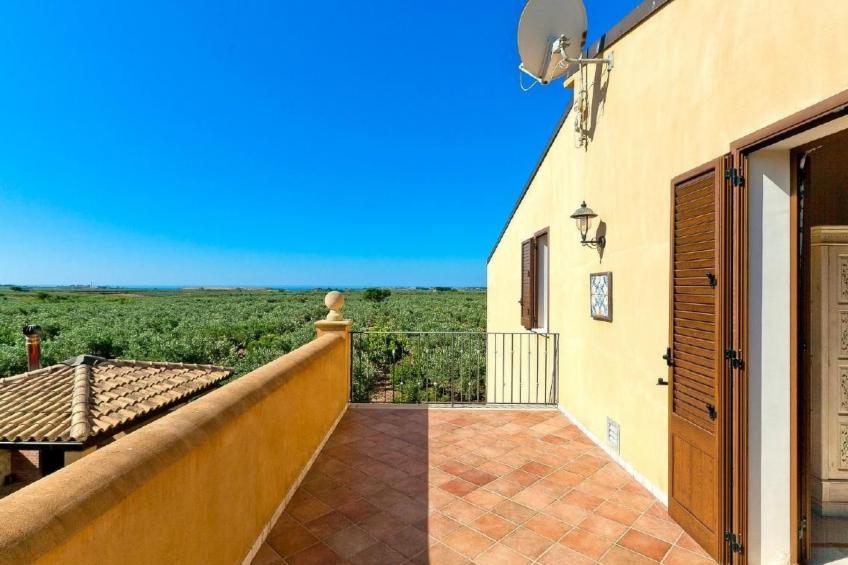 in Castelvetrano mit Gepflegtem Garten - foto 21