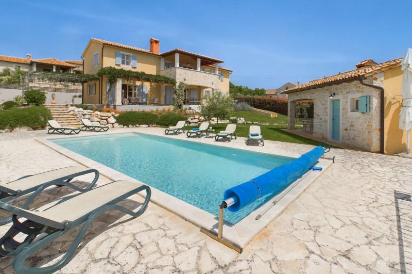 Luxuriöse Villa mit Schwimmbad und großem Garten - foto 36