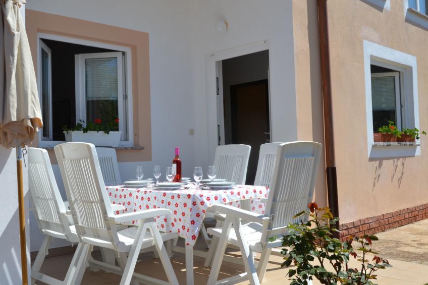 Helle Ferienwohnung in Vinkuran mit Garten, Grill und Terrasse - foto 6