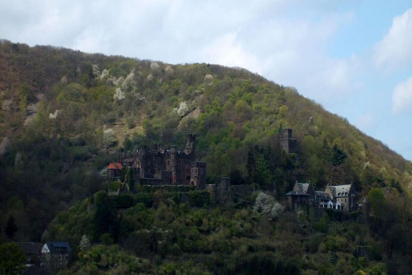 mit Balkon und Rheinblick - foto 17