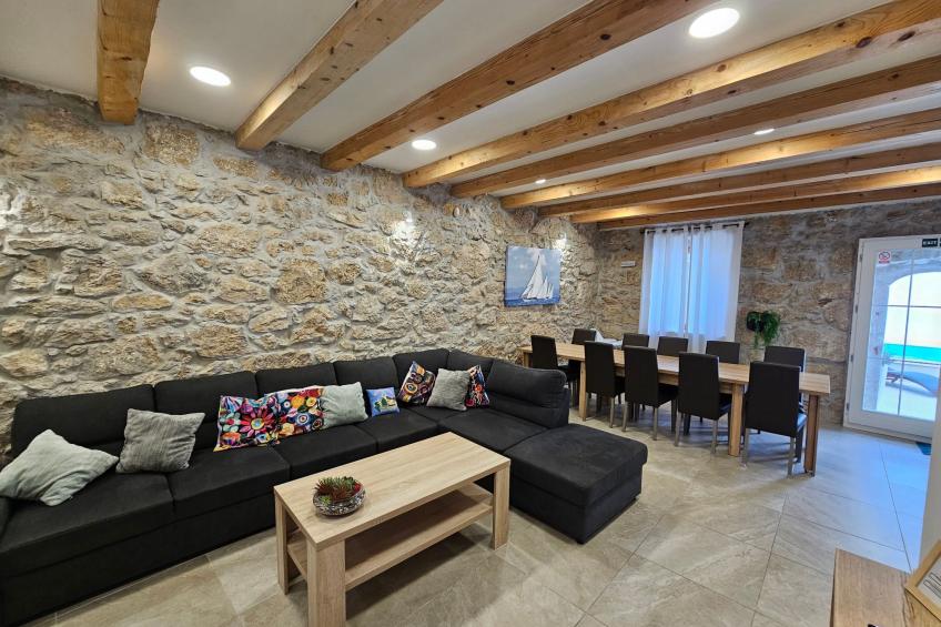 Steinhaus mit privatem Außenpool - foto 21