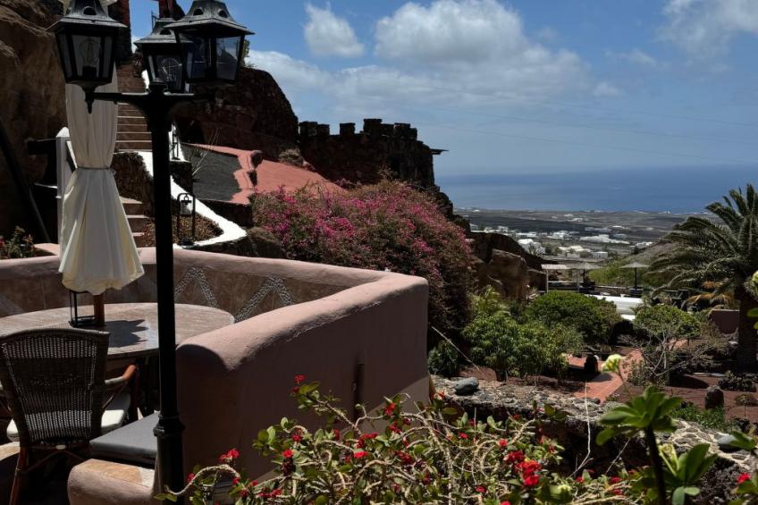 Schlafen in einer vulkanischen Höhle - foto 88