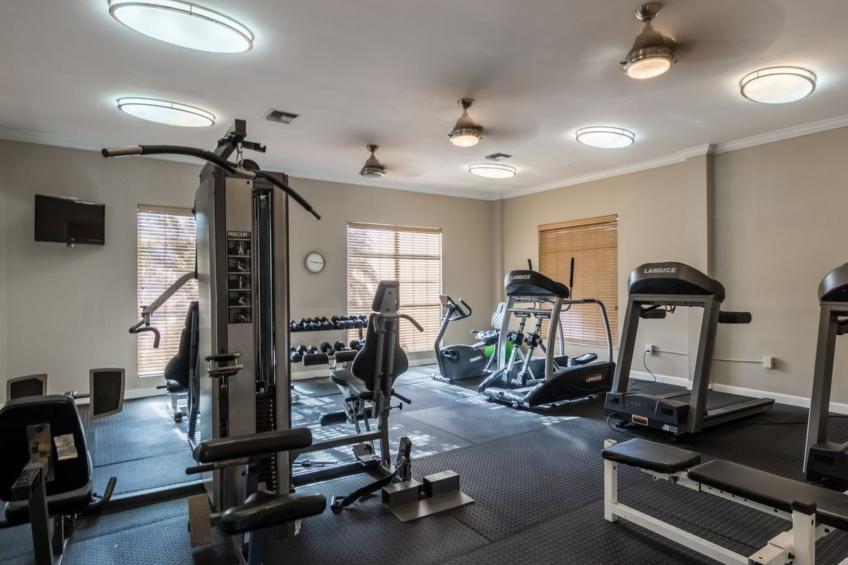 Neu renoviert in geschlossener Wohnanlage, erschwinglich - nur wenige Minuten v - foto 21