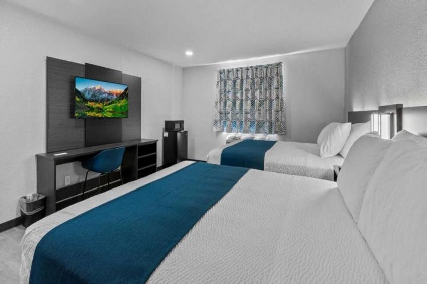 2 Queen Beds  Non-Smoking Micfridge - foto 5