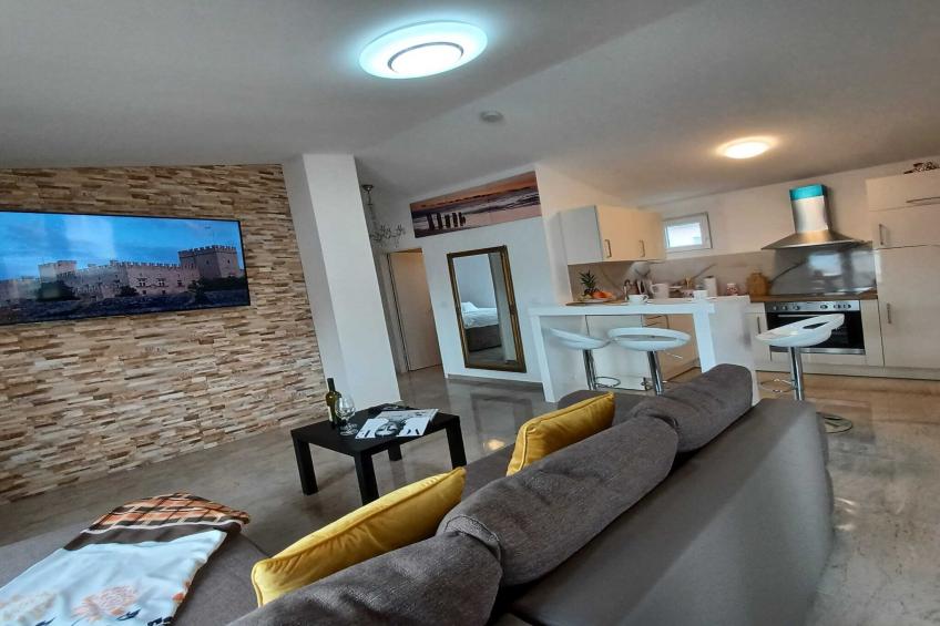 Beachfront Apartment with Balcony and Sea View - foto 6